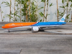 KLM BOEING 777-300 "ORANGE PRIDE" 1:400 MARCA PHOENIX MODELS - comprar en línea