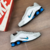 Tênis Nike Shox R4 - Branco e Azul - comprar online