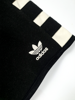 Short Adidas (M) na internet