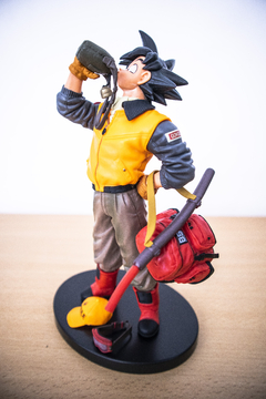 Figura de Goku Explorador Cantimplora - Simil Banpresto - comprar online