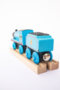 Combo Tren Edward + Vagón nro 4 de madera - Thomas & Friends - Importado - tienda online