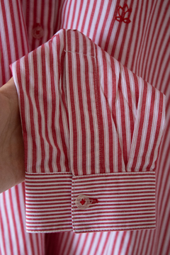 CAMISA LISTRADA BRANCO E VERMELHO (M) - loja online