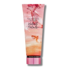 LOÇÃO CORPORAL VELVET PETALS GOLD 236ML - Victoria's Secret