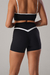 Shorts feminino academia sem costura preto