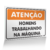 Placa Atenção - Homens Trabalhando na Máquina