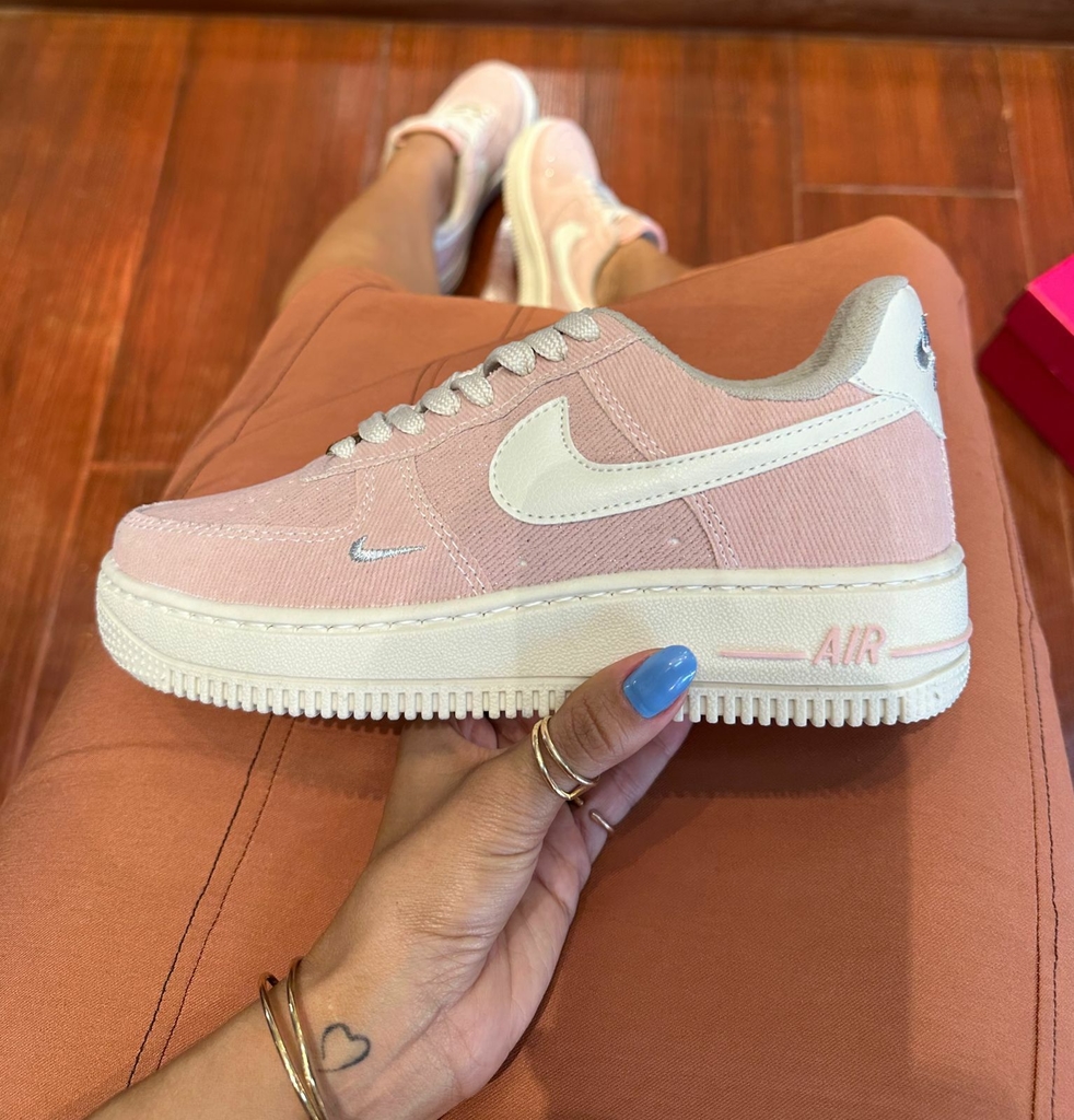 Nude hotsell airforce ones