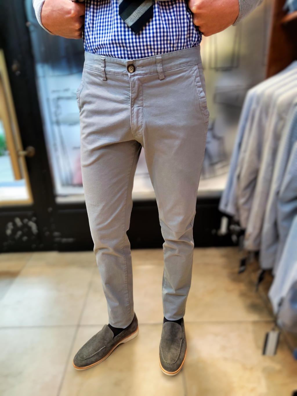 Pantalon de Gabardina Gris claro Art. JN 03P107