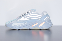 Imagem do Yeezy 700 V2 "Inertia"