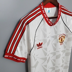 Camisa Camisa Retro Manchester United - 91 na internet