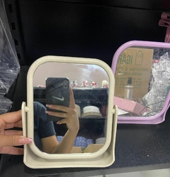 Espelho de mesa dupla face