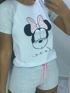 Pijama shorts e camiseta cinza Minnie Love - comprar online