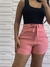 Short bengaline feminino com detalhe duas fivelas