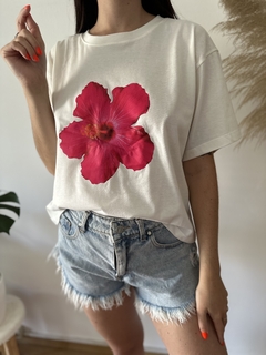 Remera Boxy Fit Flor - tienda online