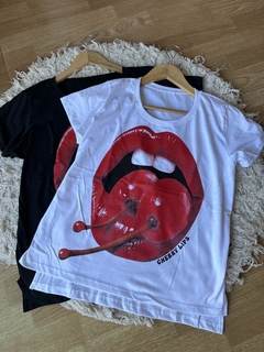 Remera Cherry Lips - tienda online