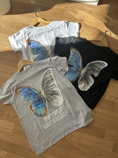 Remera Butterfly Celeste - comprar online