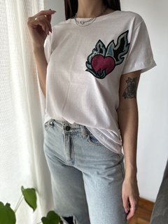 Remera corazón lentejuelas - comprar online