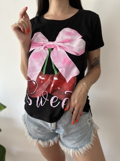 Remera Sweet en internet