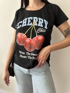 Imagen de Remera Cherry Chic