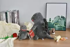 peluche de Godzilla