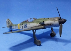 Fw 190D-9 sobre a Tchéquia 1/72 - IBG 72545 - comprar online