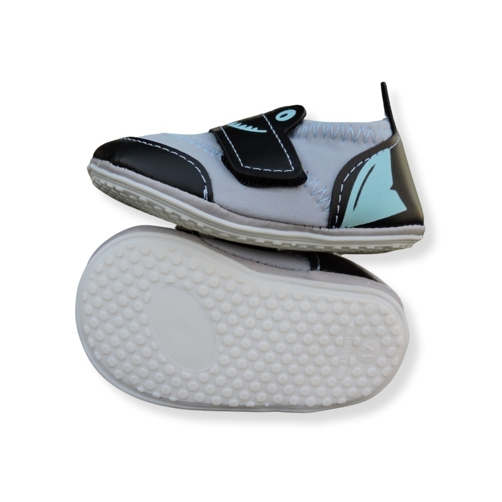 Zapatilla Ergonomica Bebe Shark Comodidad y Estilo