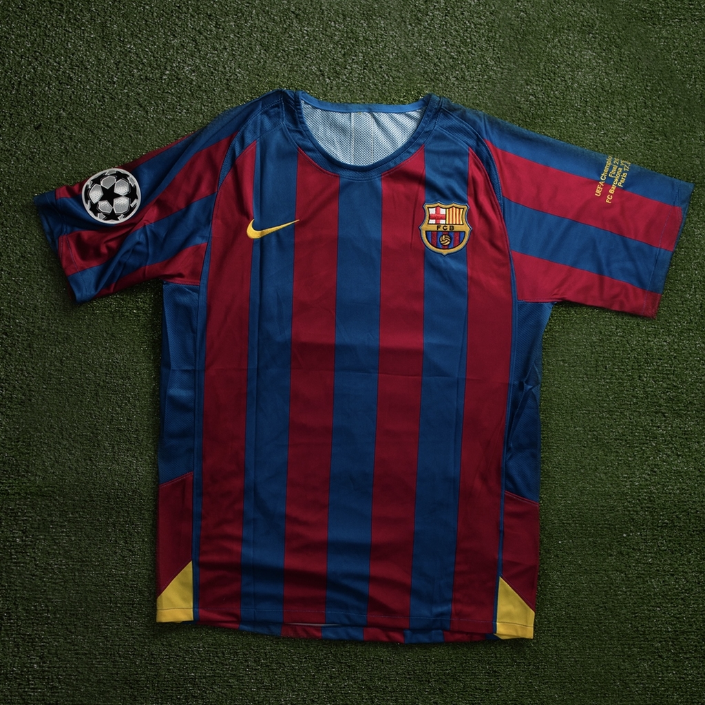 Camiseta ronaldinho barcelona discount 2006