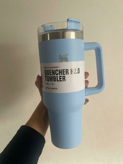 Imagen de VASO TRAVEL TUMBLER CON MANIJA Y SORBETE