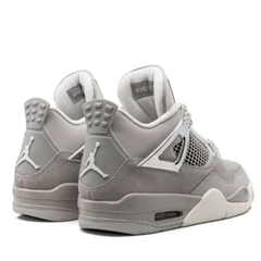 Air Jordan 4 Retro Frozen Moments en internet