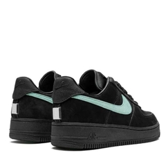 Air Force 1 Nike x Tiffany & Co en internet