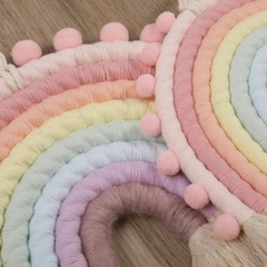 Macramê Arco-íris 8 camadas Candy Color com Pompom 33x24cm na internet