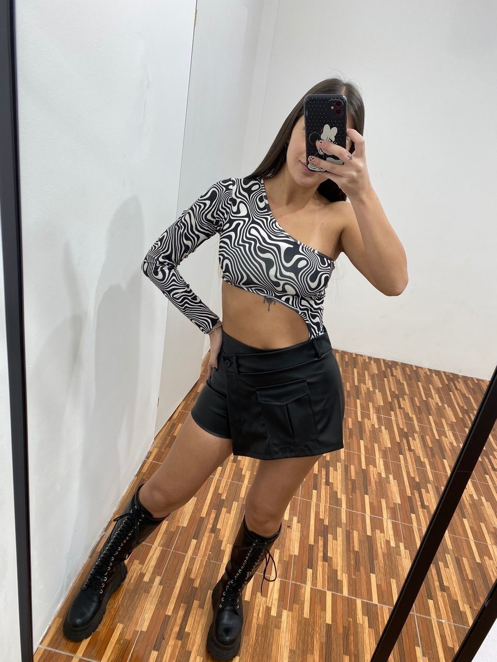 Short pollera engomado hotsell