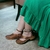 Sapato Feminino Bronze com Salto 3cm Confort e Detalhes Modernos DV6927 na internet