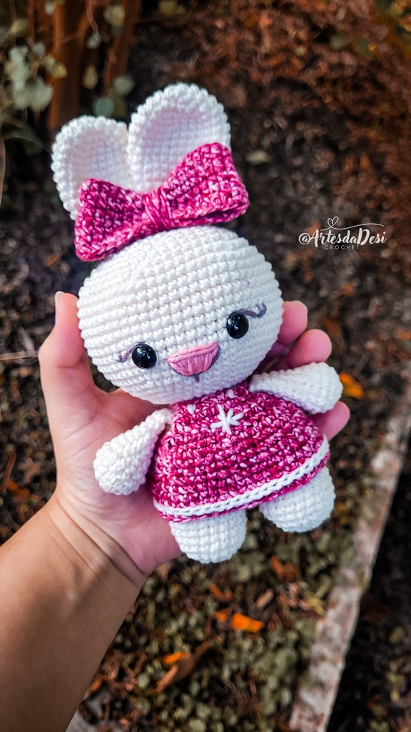 Amigurumi coelha best sale de vestido