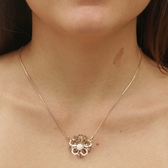 18-karat gold-plated necklace, embroidered with natural stone and a mix of stones in nude tones.