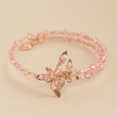 Pulseira banhada a ouro 18k, bordada com pedraria jablonex e cristais em tons de rosa.