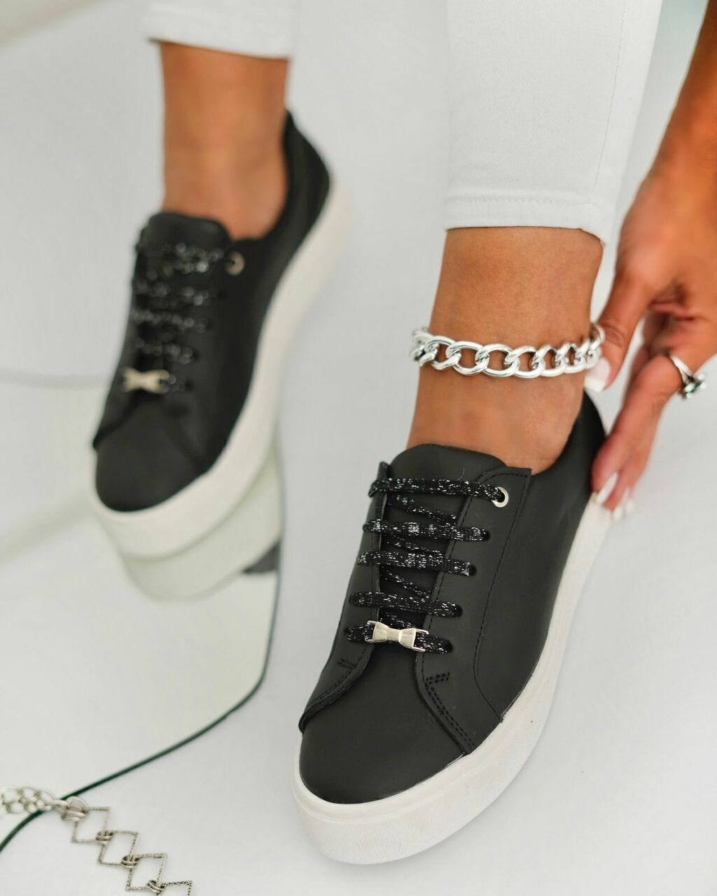 Zapatillas zara negras hotsell