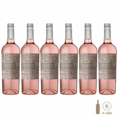 Seis botellas de vino Casarena Estate Malbec Rosé, con etiqueta gris y tonos rosados.