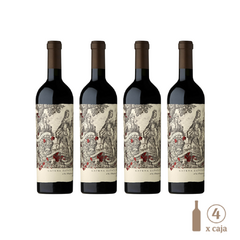 Cuatro botellas de vino Catena Zapata Malbec Argentino, con etiquetas artísticas en tonos oscuros y detalles en rojo.