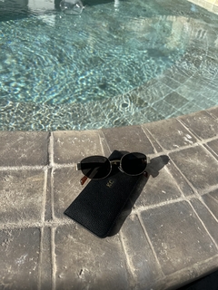 THE SUNGLASSES COVER