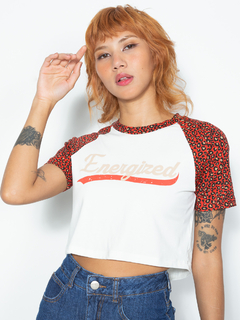 BLUSA CROPPED MANGA RAGLÃ ESTAMPA ENERGIZED OFF WHITE