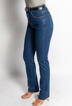 CALÇA SLIM FLARE LAVAGEM ESCURA COM ABERTURA NA BARRA CL04019 - Lady Rock | Stay Rockin' 