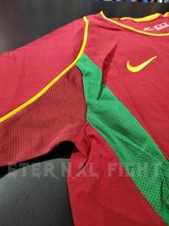 Imagen de CAMISETA FUTBOL RETRO OFICIAL PORTUGAL 2002