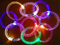 Pulsera Acrílica Luminosa Led x12 - Siete Home