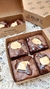 Brownie de chocolate 72% e chocolate branco • 50g - comprar online
