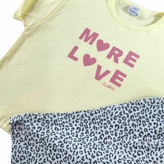 8863 Remera More Love - comprar online