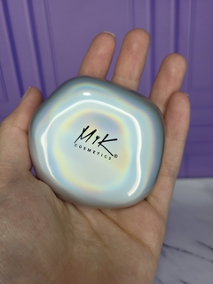 ILUMINADOR SHEEN GLOW MYK ORIGINAL - ALEM BEAUTY