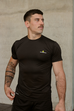 Remera Dry fit (Negra)