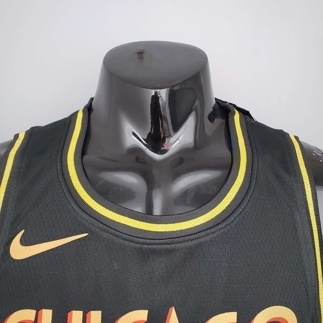 Camiseta Regata Chicago Bulls Preta e Amarela - Nike - Masculina