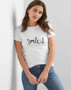 Remera (MODAL) Smile! (Mujer)