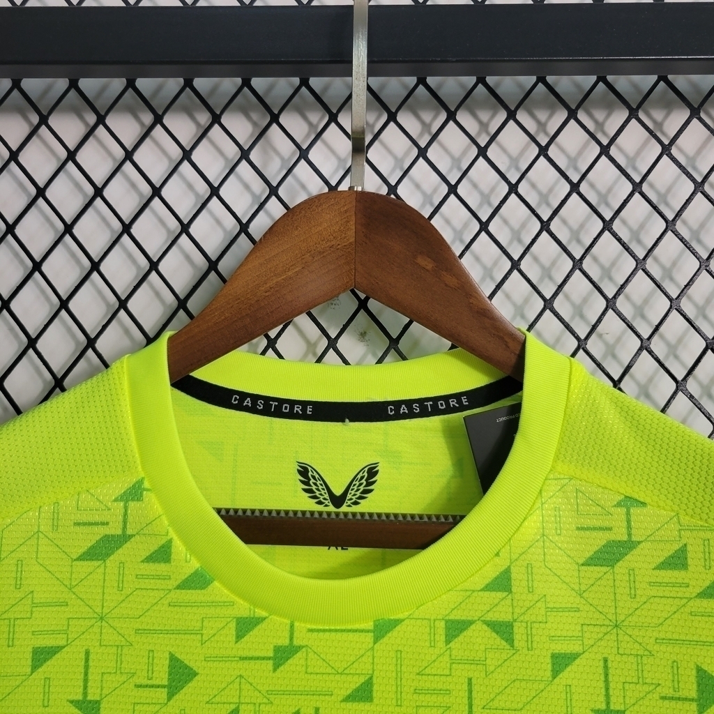 Camisa Wolves Away 23 24 Torcedor Castore Masculina Verde